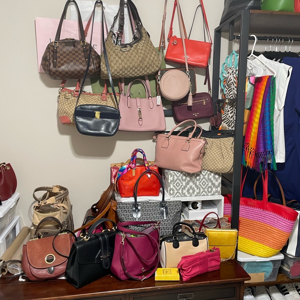 🛍️👛LIKE THIS POST TO BE NOTIFIED AND PLEASE SHARE👜🎒Luxury bags and more❤️🌟 - Picture 16 of 16
